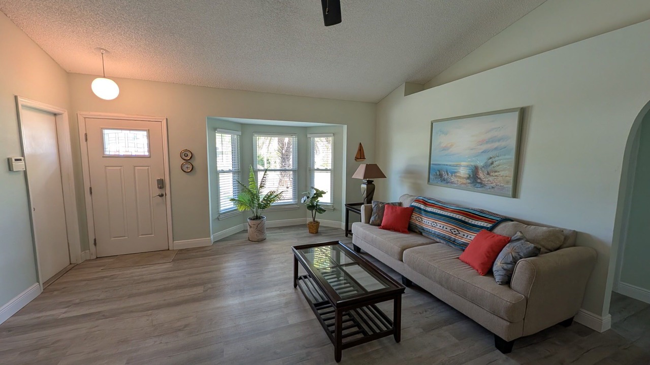 Photo of Livingroom in Palm Bay