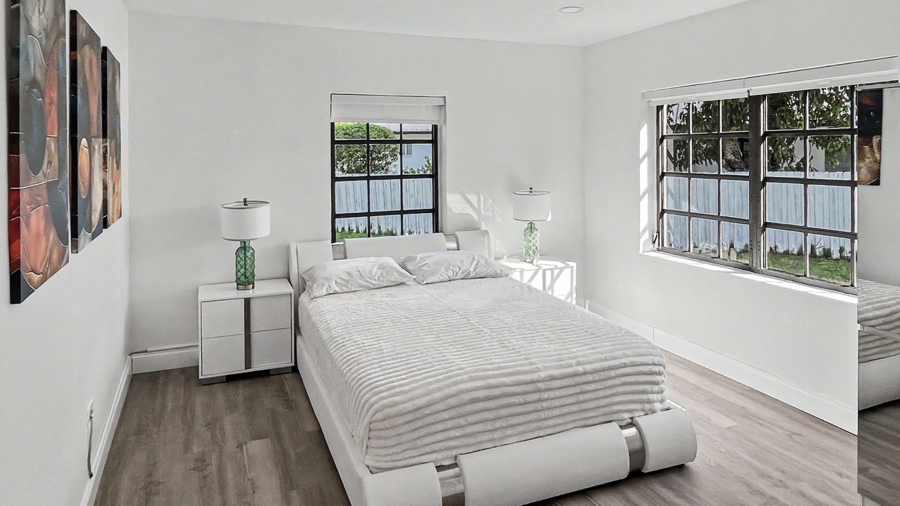 Photo of Bedroom in Ludlam