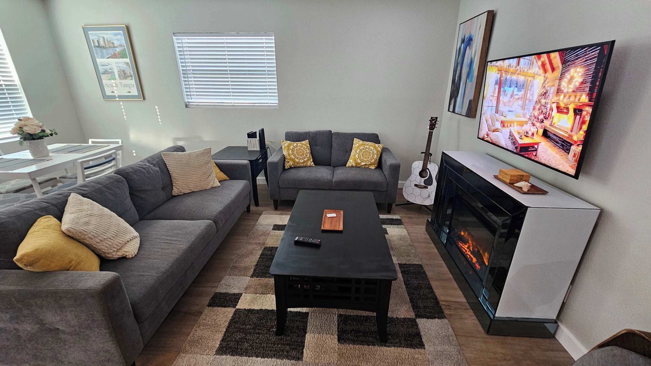 Photo of Livingroom in Port Tampa City