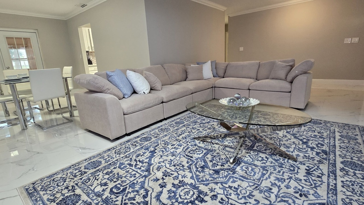 Photo of Livingroom in Highland