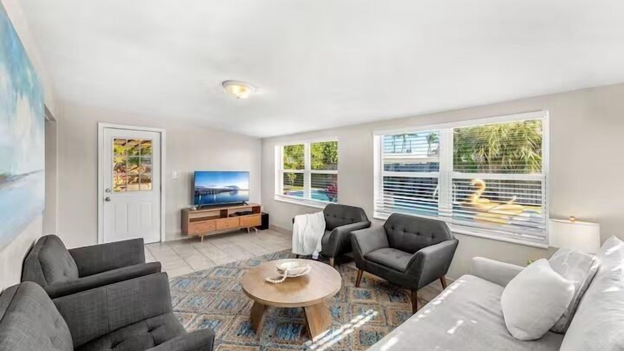 Photo of Livingroom in Cocoa Isles