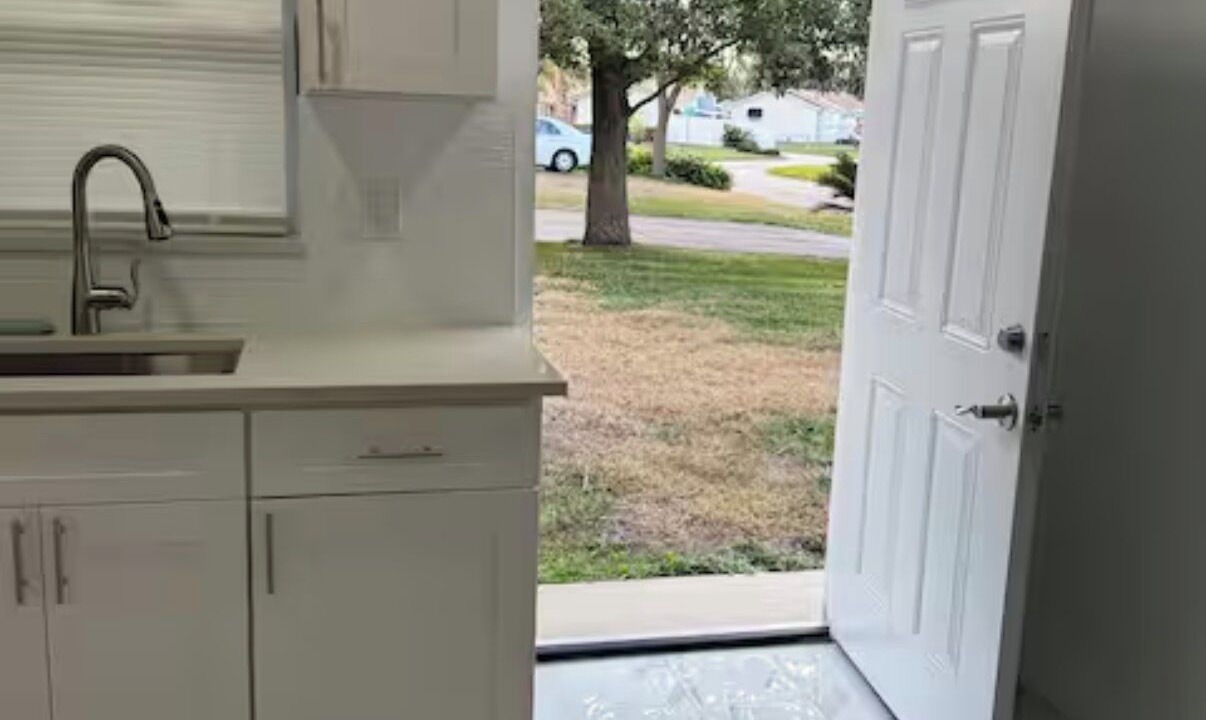 Photo of Bathroom in Egypt Lake-Leto