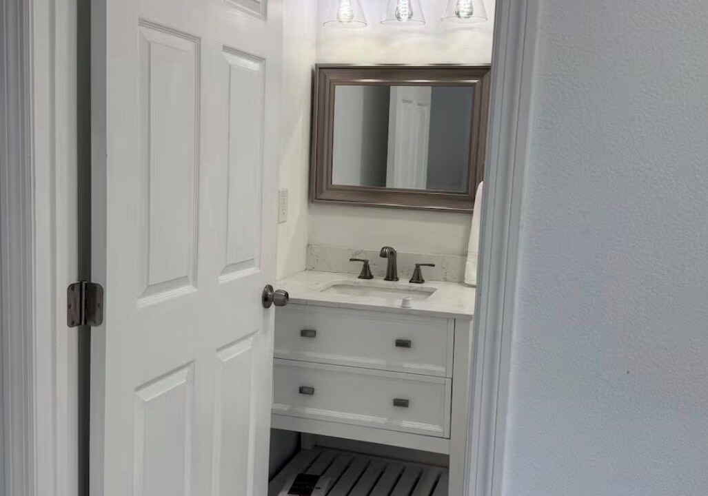 Photo of Bathroom in Egypt Lake-Leto