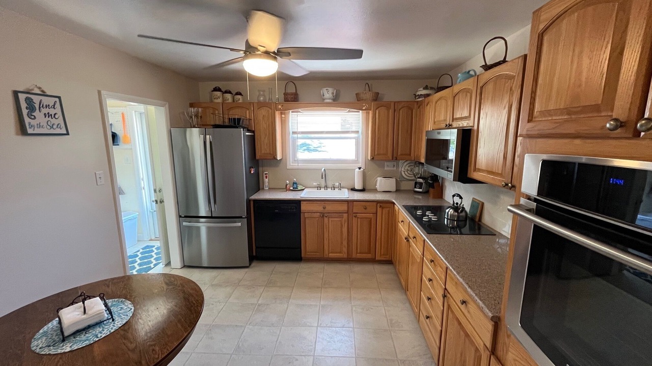 Photo of Kitchen in A-Zone