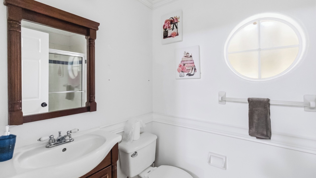 Photo of Bathroom in Lakeside Estates
