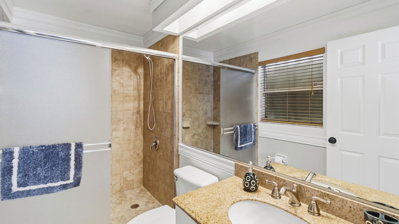 Photo of Bathroom in Lakeside Estates