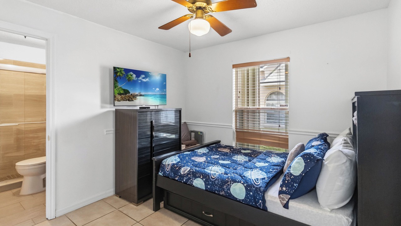 Photo of Bedroom in Lakeside Estates