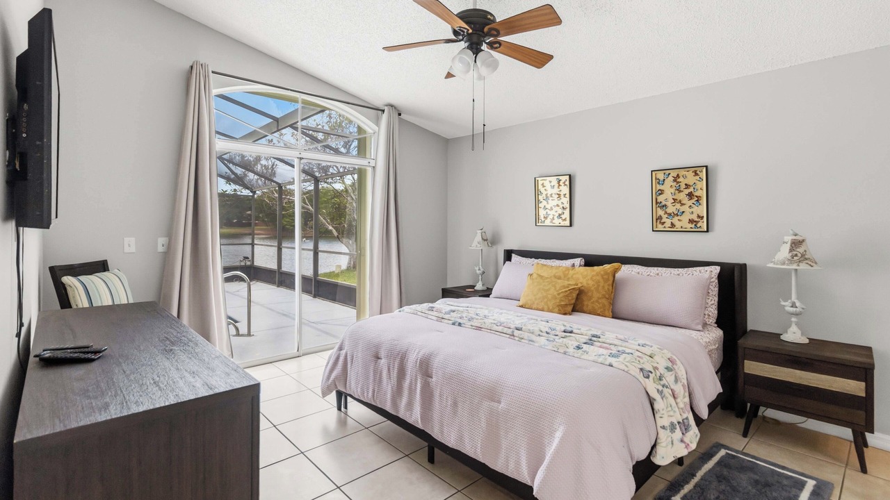 Photo of Bedroom in Lakeside Estates