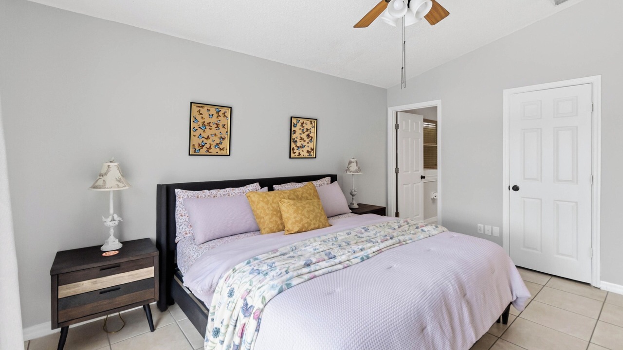 Photo of Bedroom in Lakeside Estates