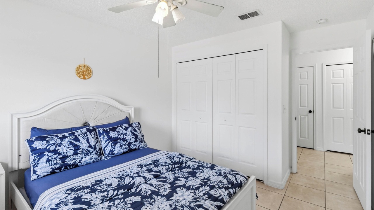 Photo of Bedroom in Lakeside Estates