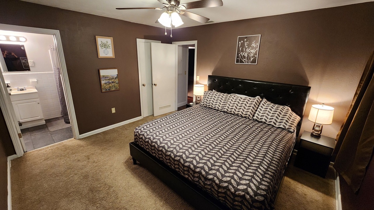 Photo of Bedroom in Leesburg