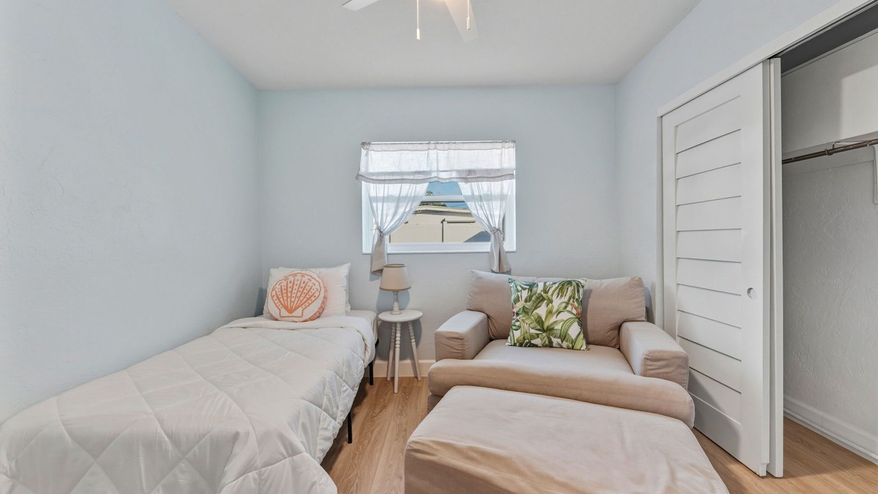 Photo of Bedroom in South Pinellas Community Council