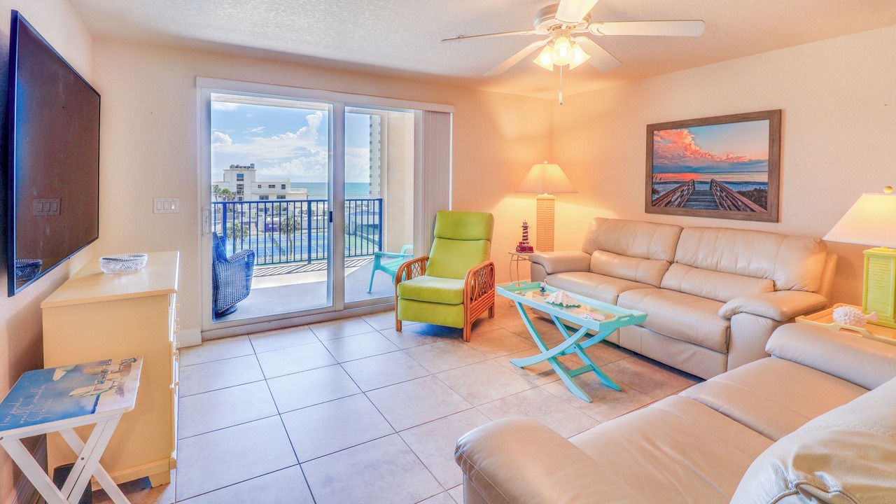 Photo of Livingroom in New Smyrna Beach