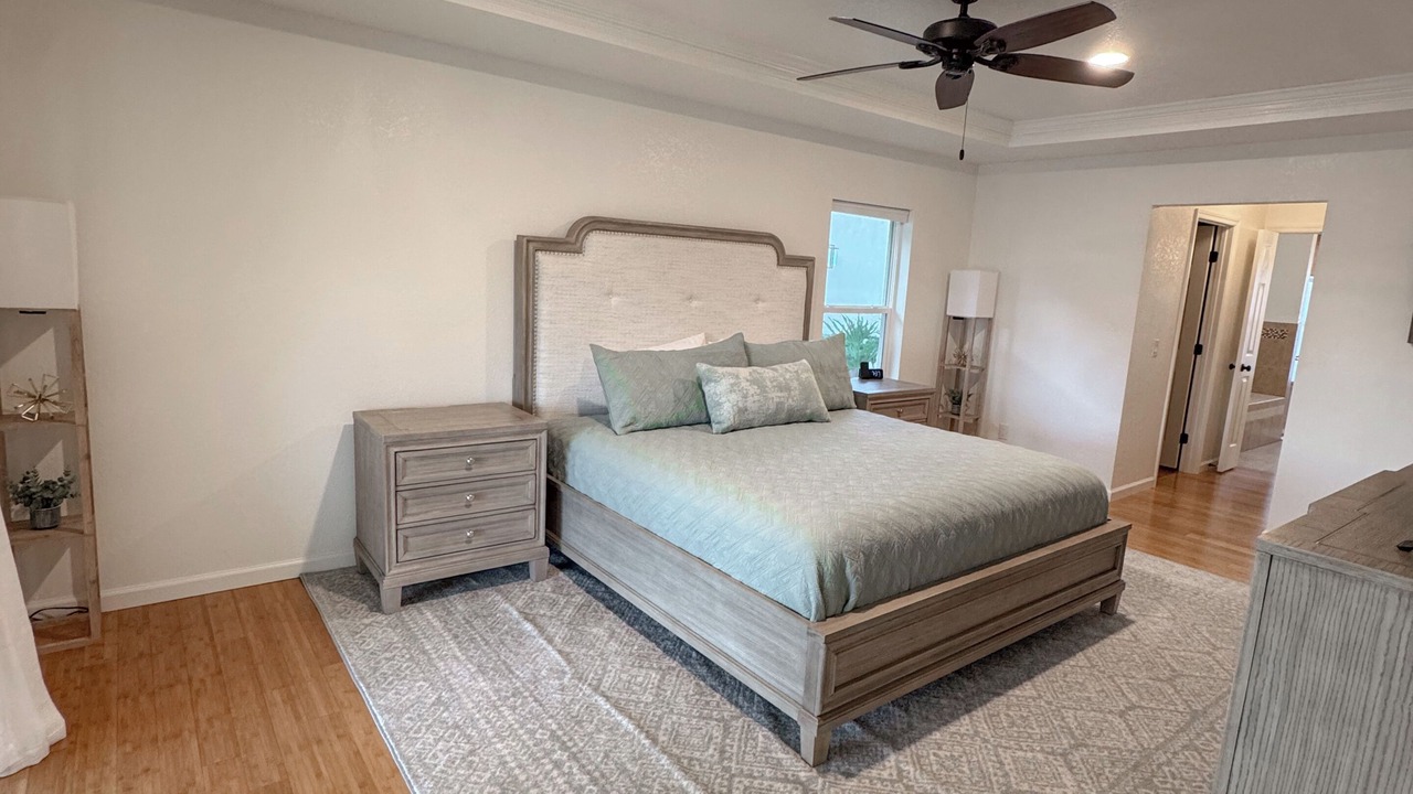 Photo of Bedroom in Edgewater