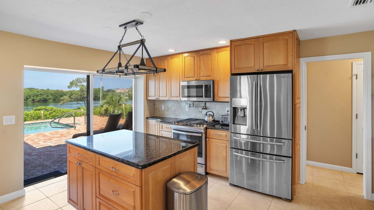 Photo of Kitchen in Sorrento Shores