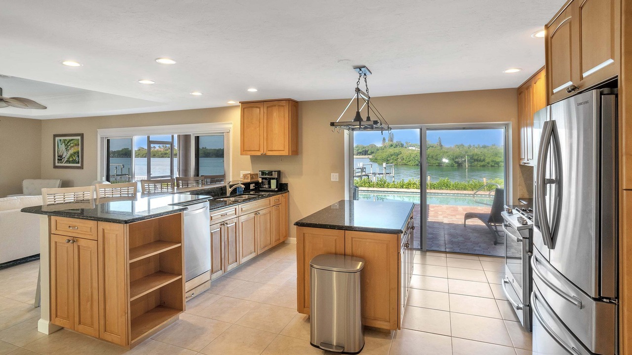 Photo of Kitchen in Sorrento Shores