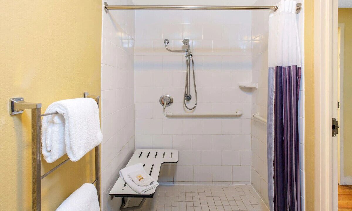 Photo of Bathroom in Central Sarasota