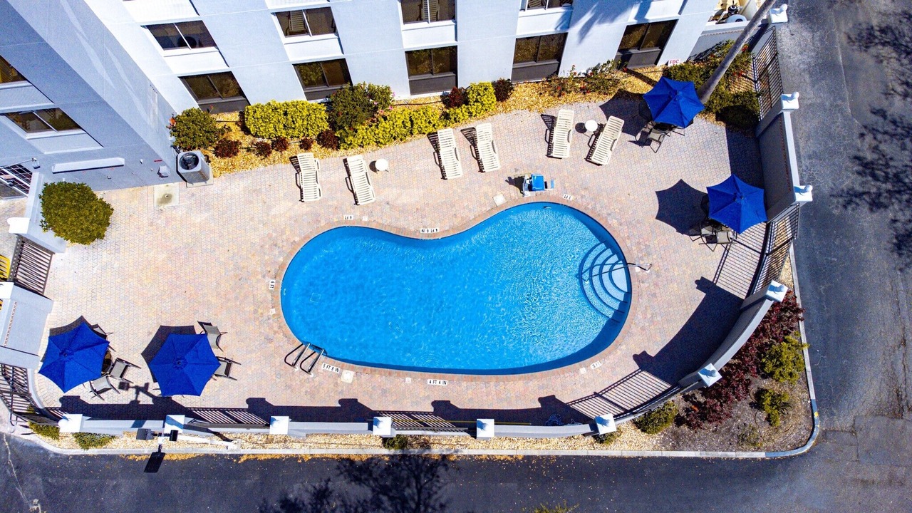 Photo of Outdoor in Newtown