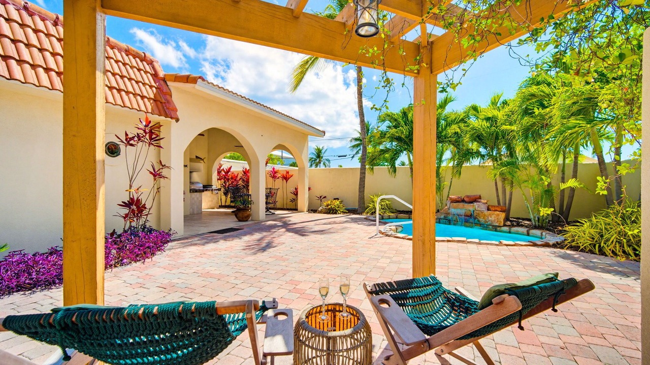 Photo of Patio Balcony in Little Venice
