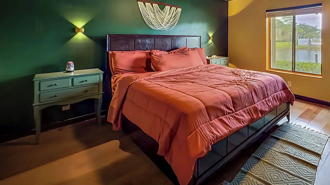 Photo of Bedroom in Greenacres