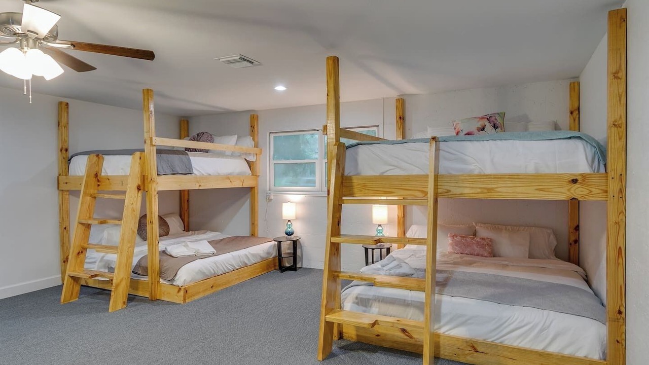 Photo of Bedroom in Historic Downtown Melbourne