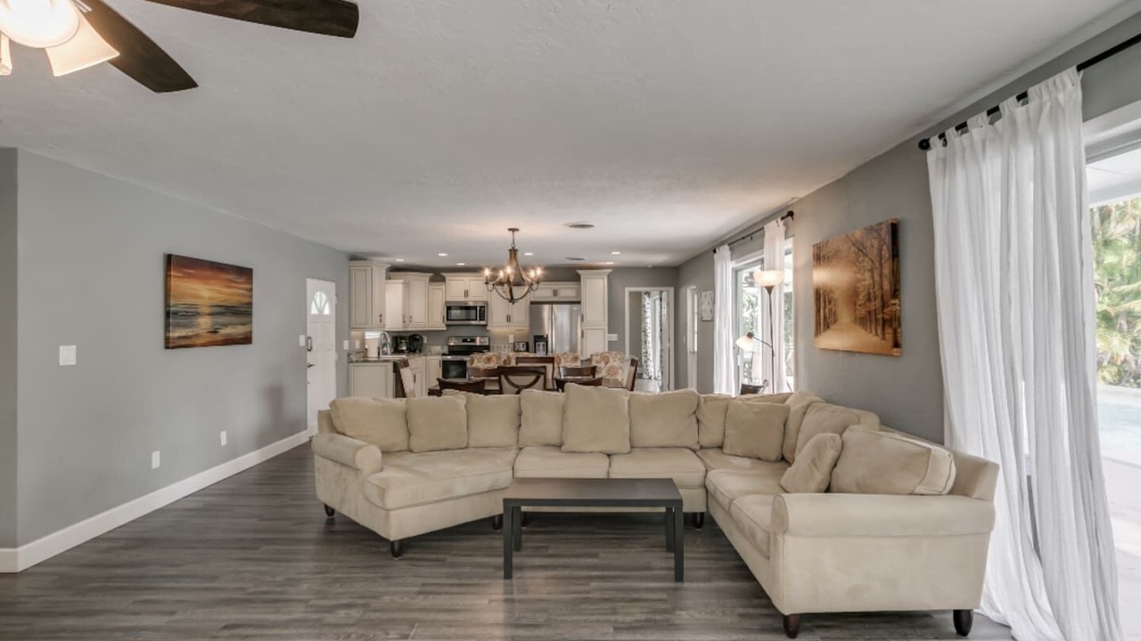 Photo of Livingroom in Palm Gardens