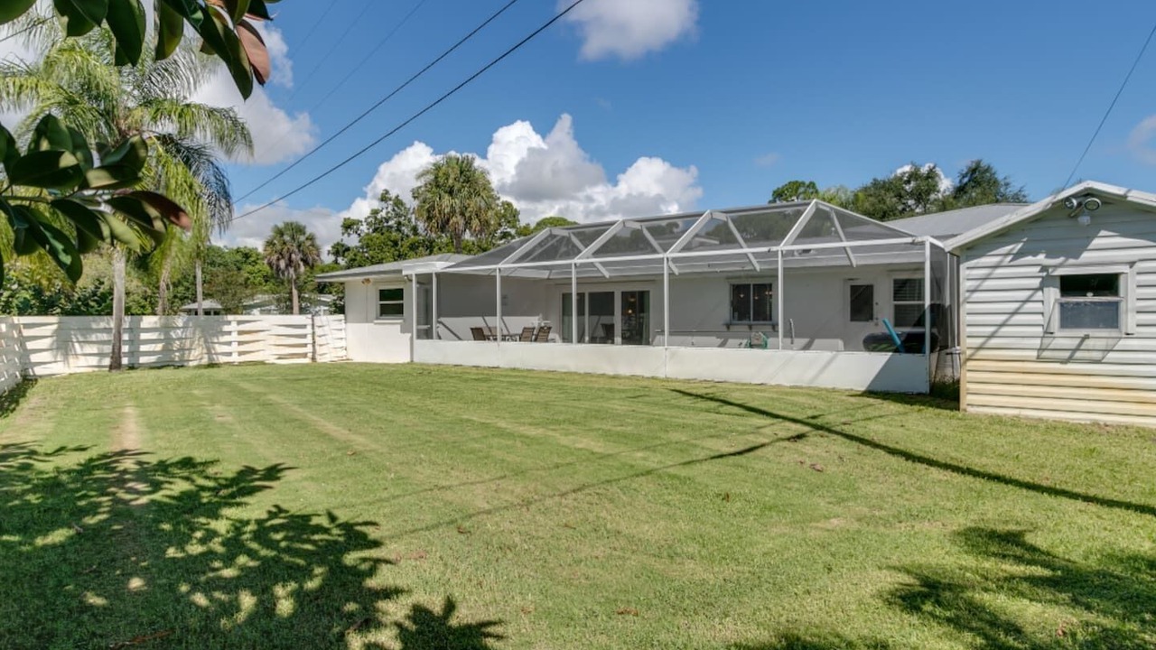 Photo of Outdoor in Palm Gardens