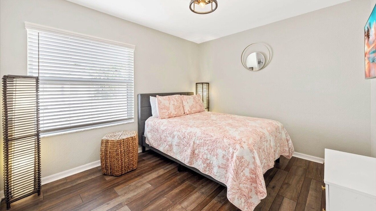 Photo of Bedroom in Central Naples