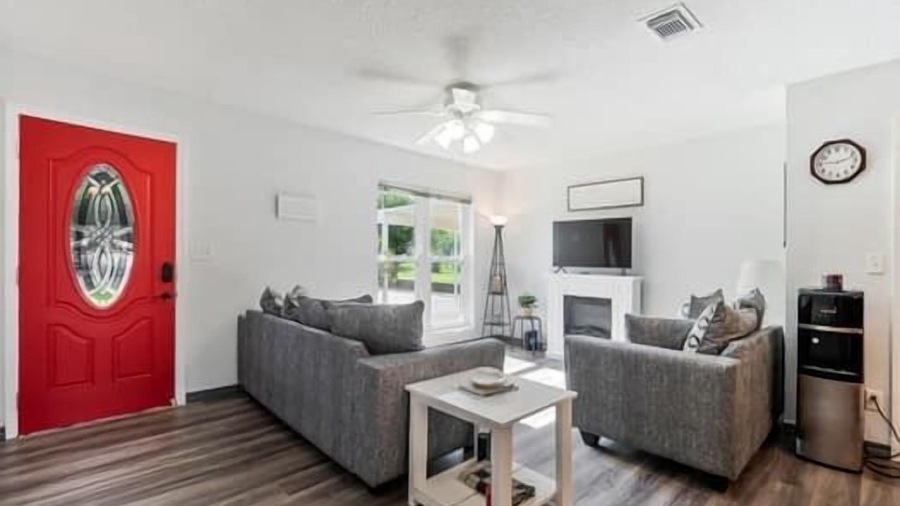 Photo of Livingroom in Florida Panhandle