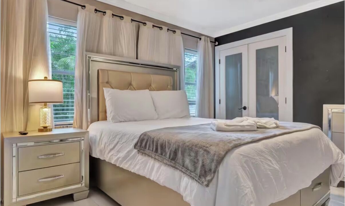Photo of Bedroom in North Forest Hills