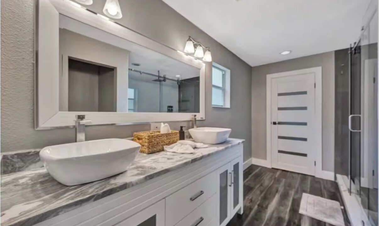 Photo of Bathroom in North Forest Hills