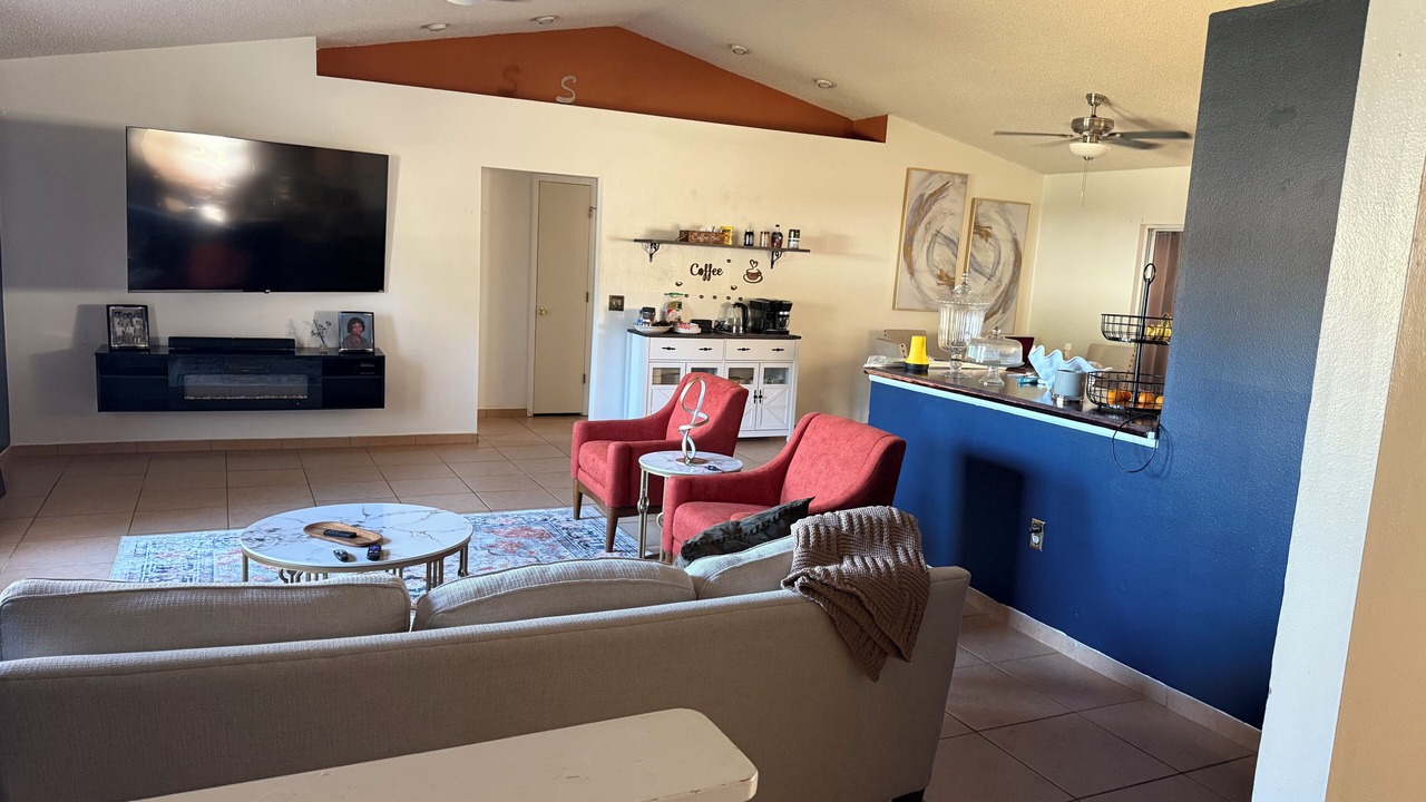 Photo of Livingroom in Lakeland