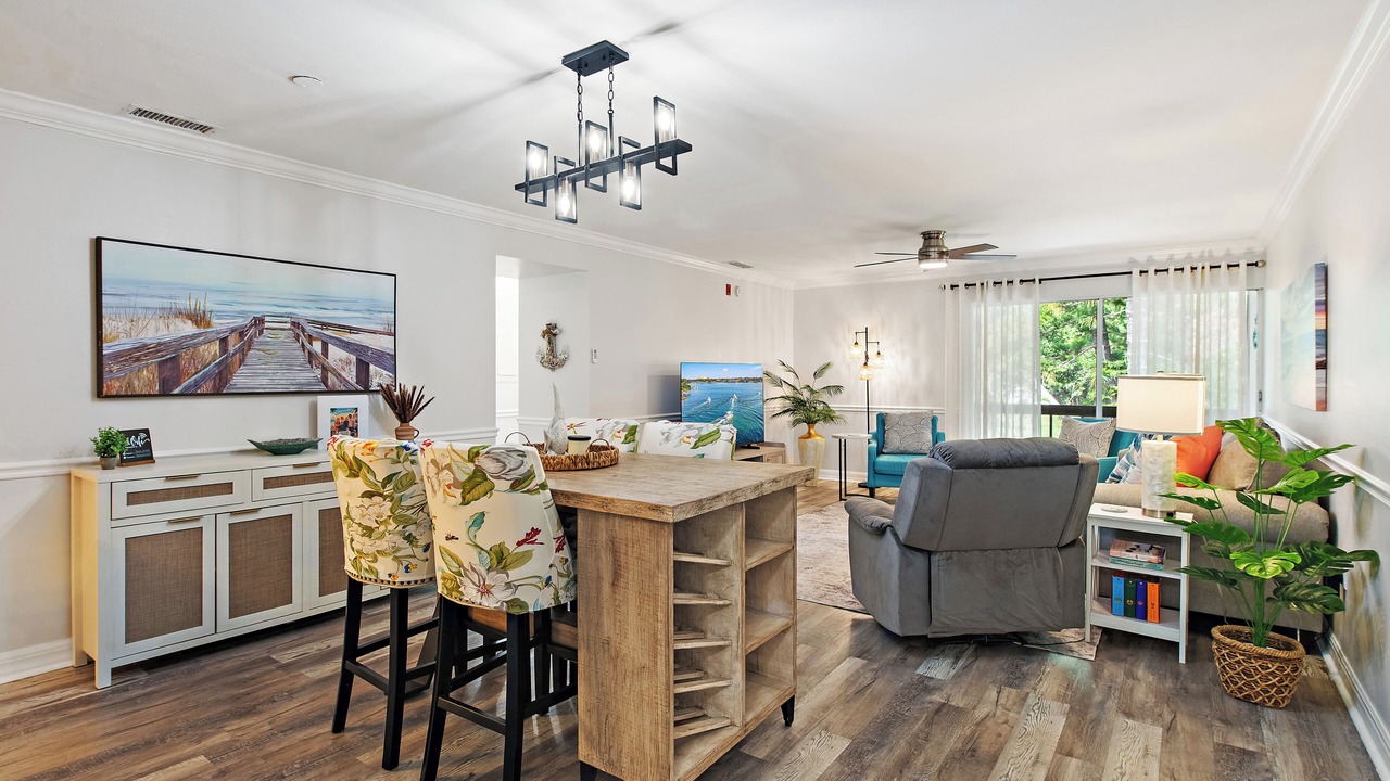 Photo of Livingroom in Cherokee Park