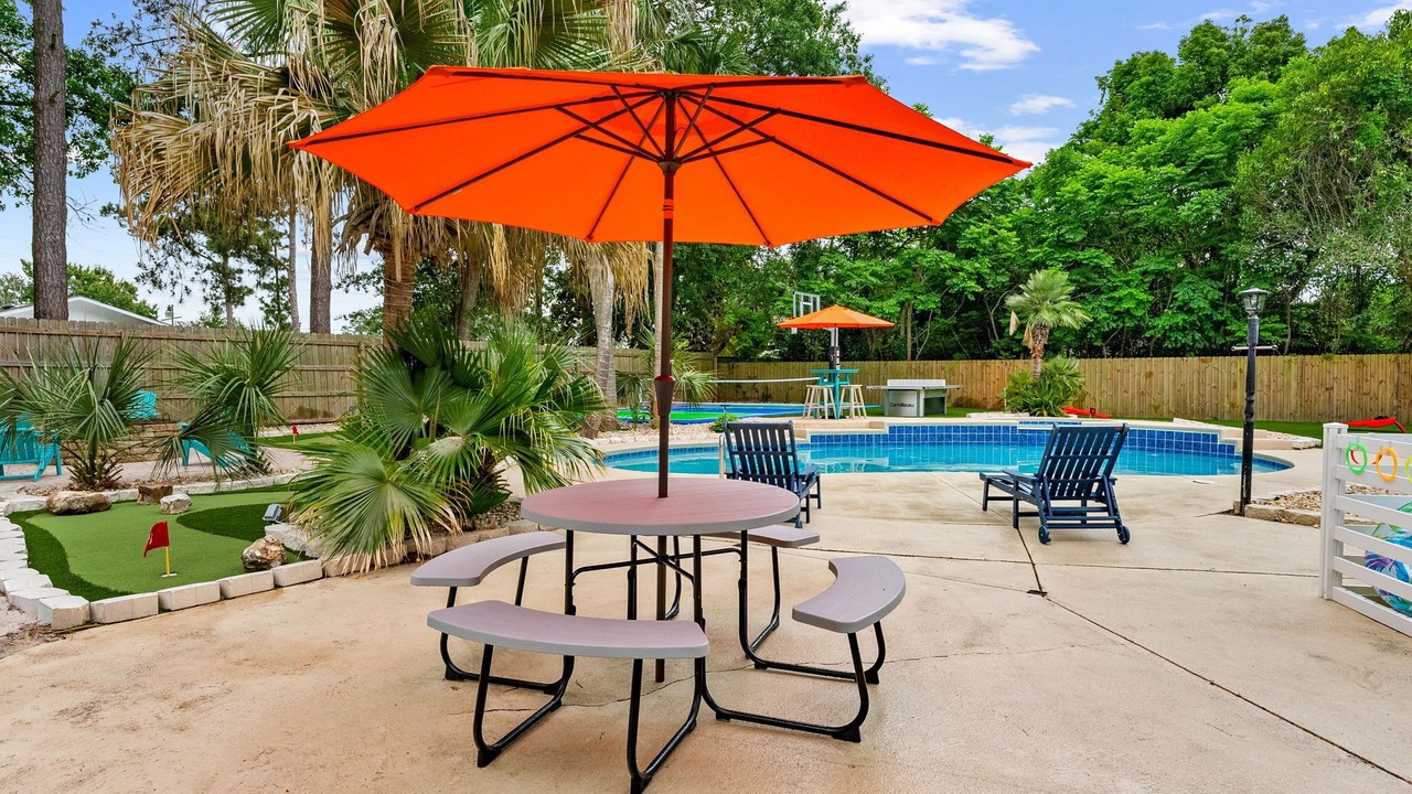 Photo of Outdoor in Thomas Drive