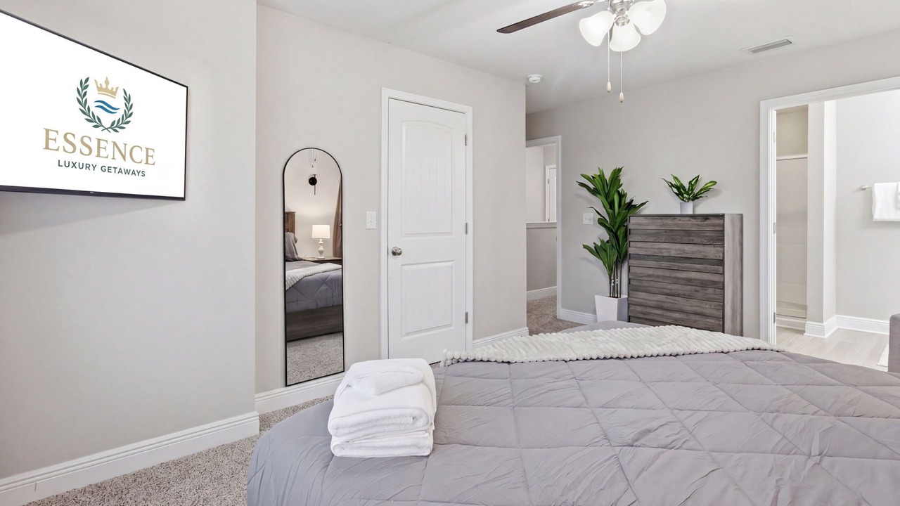 Photo of Bedroom in Upper Grand Lagoon