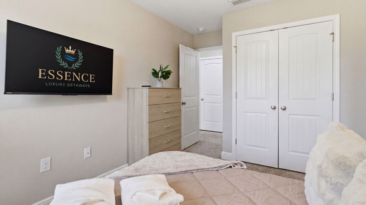 Photo of Bedroom in Upper Grand Lagoon