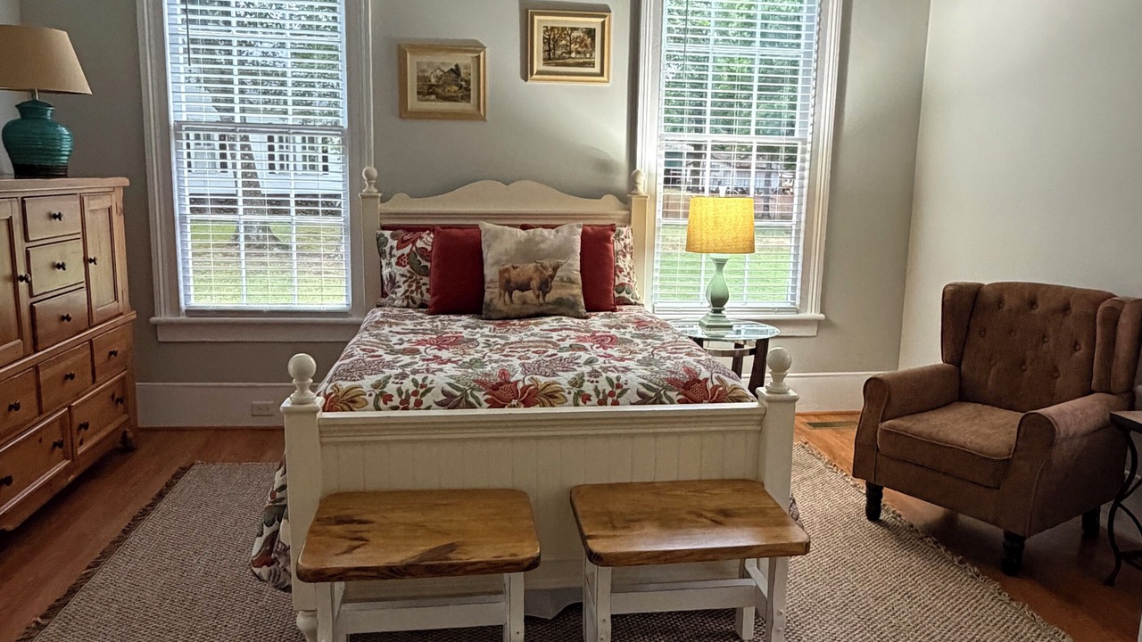 Photo of Bedroom in Americus