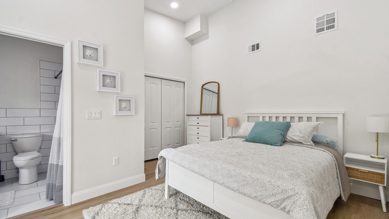 Photo of Bedroom in South Pinellas Community Council