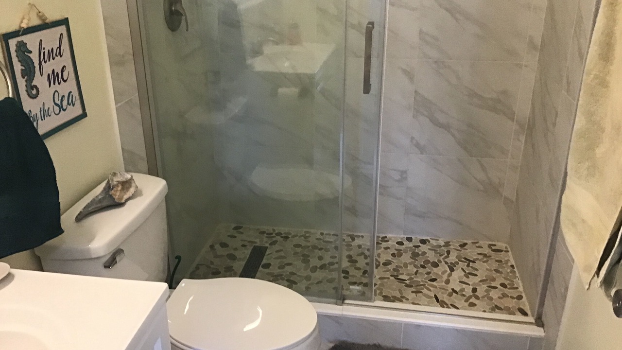 Photo of Bathroom in Candler