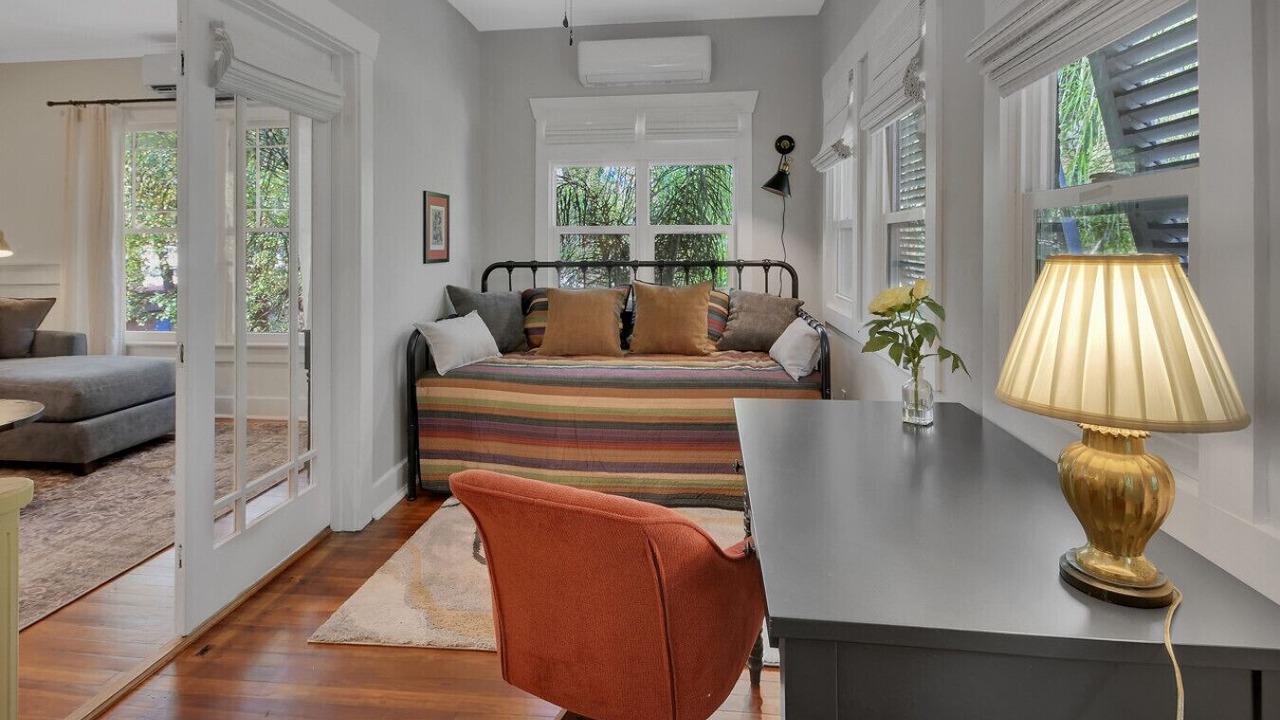 Photo of Bedroom in Rogers Deland
