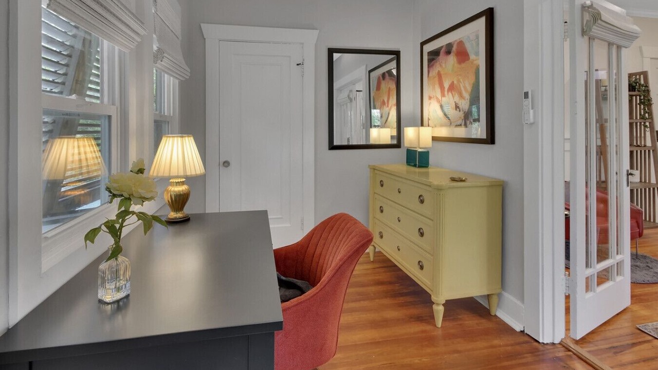 Photo of Bedroom in Rogers Deland