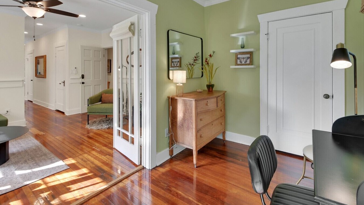 Photo of Bedroom in Rogers Deland