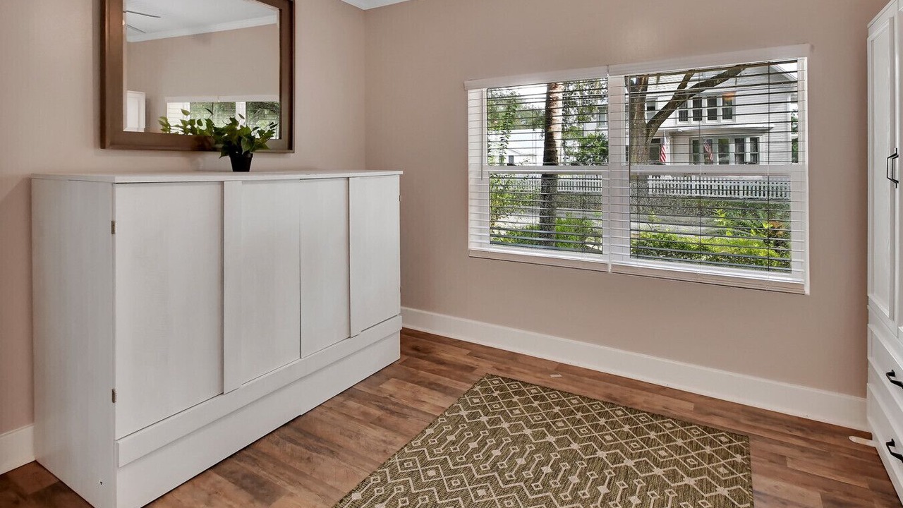 Photo of Bedroom in Rogers Deland