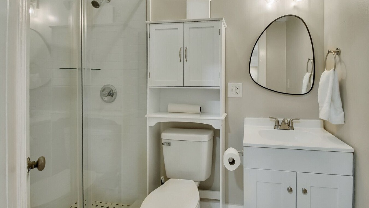 Photo of Bathroom in Rogers Deland
