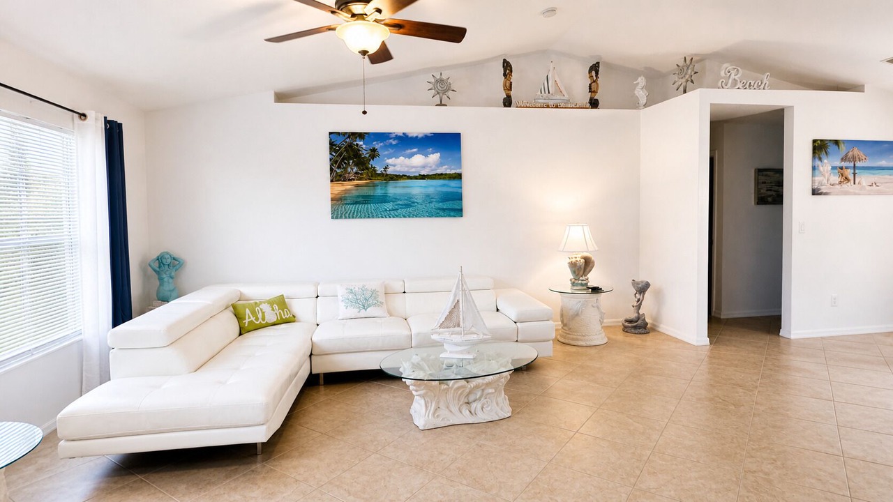 Photo of Livingroom in Diplomat