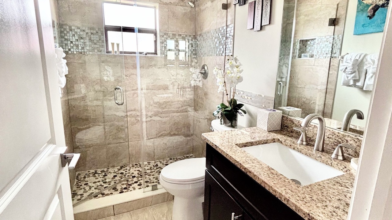 Photo of Bathroom in Sunshine