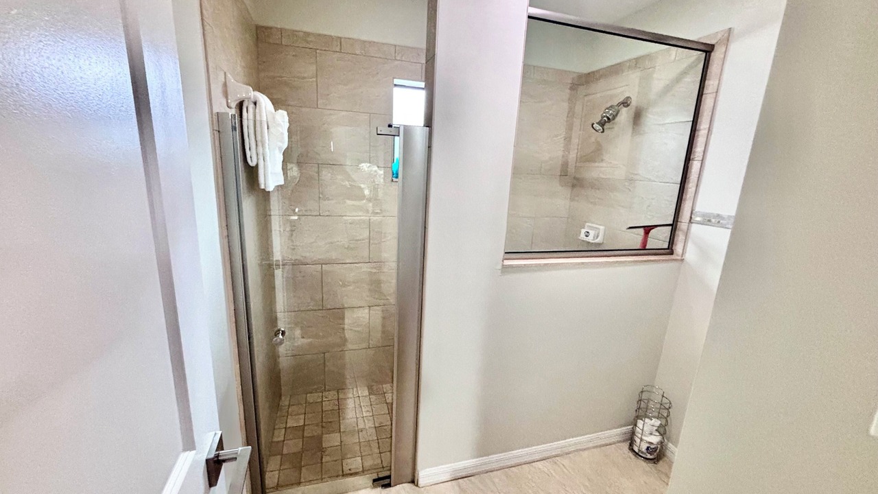 Photo of Bathroom in Sunshine
