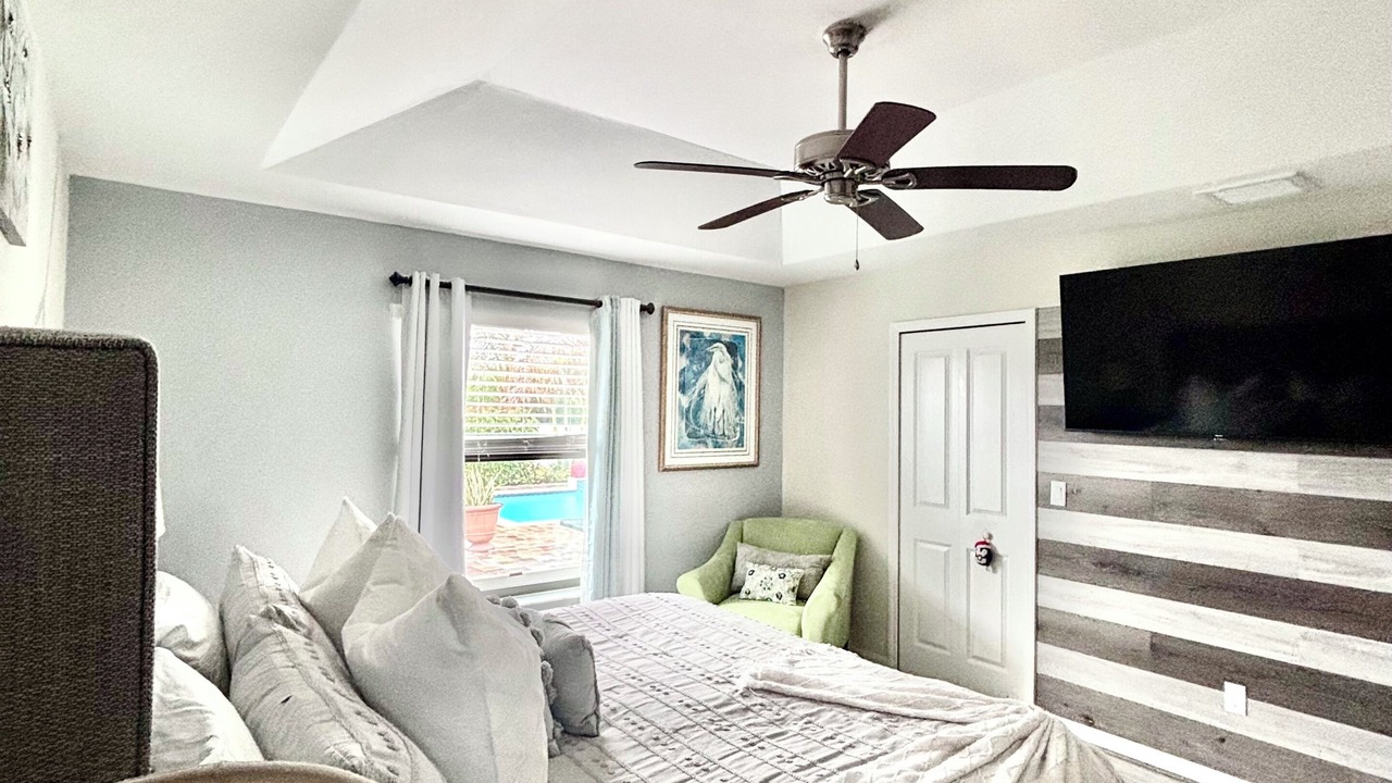 Photo of Bedroom in Sunshine