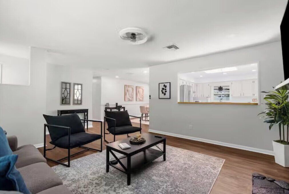 Photo of Livingroom in Brooksville
