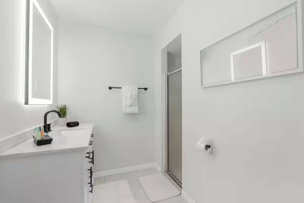 Photo of Bathroom in Brooksville